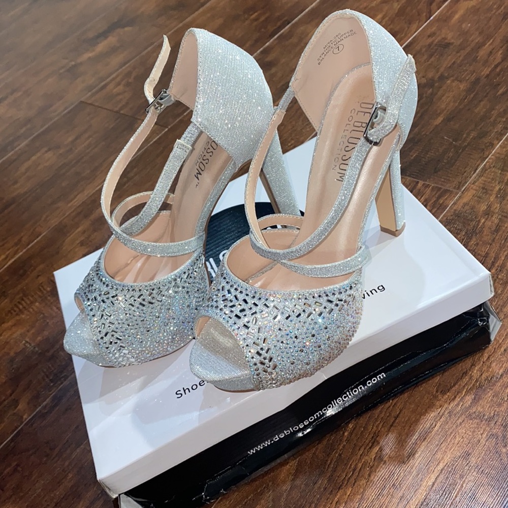 DE BLOSSOM collection shoes